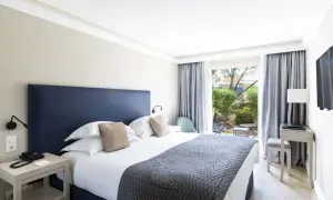 Hotel Best Western w Ile-Rousse - idealne miejsce na relaks i wypoczynek