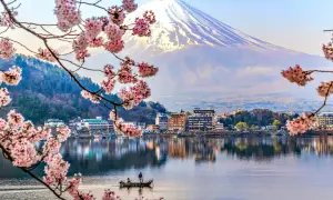 Kiedy najlepiej jechać do Japonii, aby uniknąć tłumów i cieszyć się pięknem?