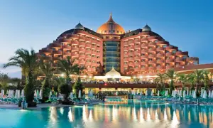 Hotel Delphin Turcja: Luksus i relaks na Riwierze Tureckiej