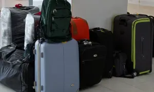 Jak zważyć walizkę bez wagi? Sprawdzone metody na podróżników