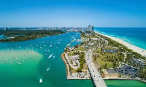 Kiedy jechać do Miami, aby uniknąć upałów i cieszyć się słońcem?