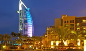 Ile kosztuje hotel w Dubaju? Ceny, które Cię zaskoczą!