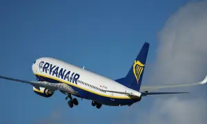 Co można przewieźć w bagażu podręcznym Ryanair - uniknij nieprzyjemności