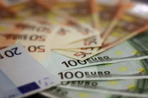 Jaka waluta obowiązuje we Włoszech? Wszystko o euro i płatnościach