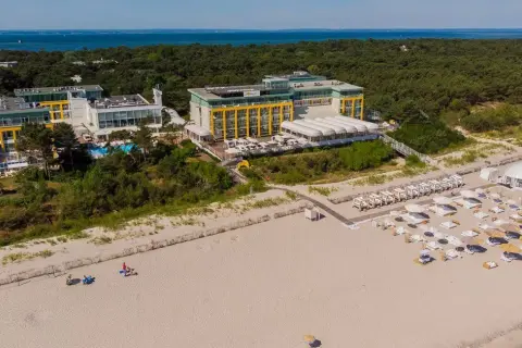 Najlepsze hotele nad morzem: Komfortowy wypoczynek na plaży