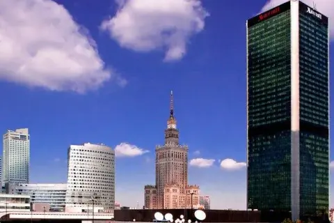 Ile pięter ma hotel Marriott w Warszawie? Odkryj jego tajemnice!