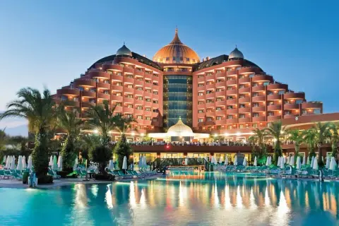 Hotel Delphin Turcja: Luksus i relaks na Riwierze Tureckiej
