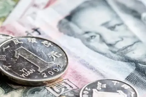 Jaka waluta w Chinach? Odkryj, co musisz wiedzieć o juanie