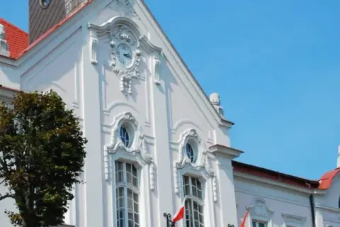 Człuchów atrakcje: Odkryj najciekawsze miejsca, które musisz zobaczyć