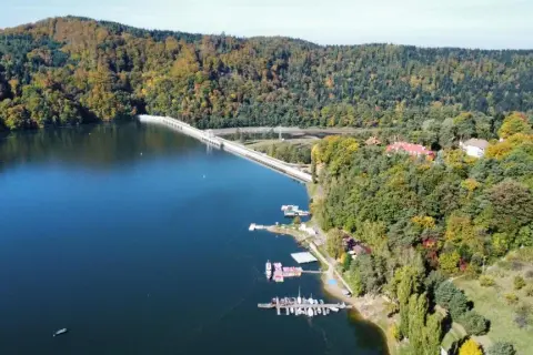 Najlepsze hotele nad Jeziorem Rożnowskim: komfort i relaks