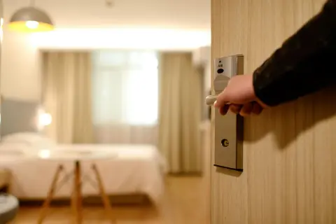 Jak uniknąć błędów przy wyborze hotelu w 2025 roku i jak najlepiej wykorzystać swój budżet