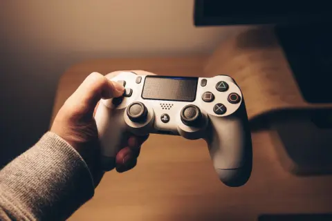 Indie gry które przyciągają uwagę i zostają w pamięci