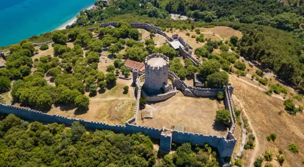 Najlepsze atrakcje w Platamonas – co zobaczyć i gdzie spędzić czas