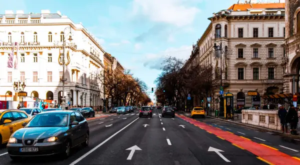 Jaka jest waluta w Budapeszcie? Uniknij kosztownych błędów w podróży
