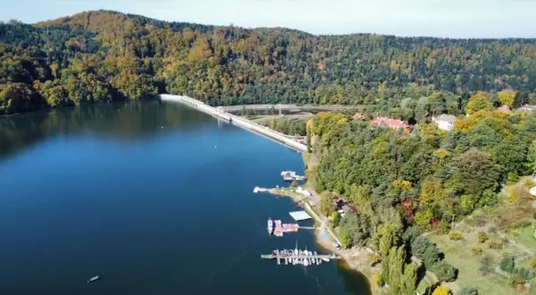 Najlepsze hotele nad Jeziorem Rożnowskim: komfort i relaks