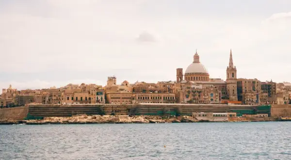 Malta w styczniu czy warto? Odkryj, co może Cię zaskoczyć