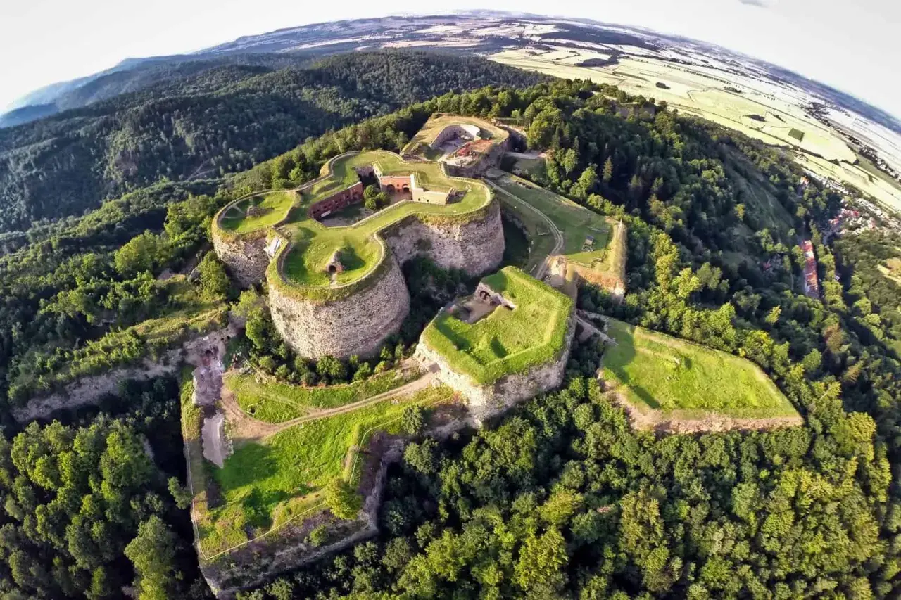Atrakcje blisko Wrocławia, które zaskoczą całą rodzinę na wycieczce