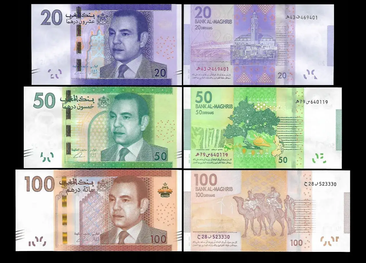 Marokańskie dirhamy: 20, 50 i 100. Czy w Maroko można płacić dolarami? Lepiej mieć lokalną walutę.