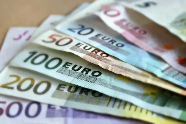 Jaka waluta obowiązuje w Austrii? Poznaj euro i jego znaczenie