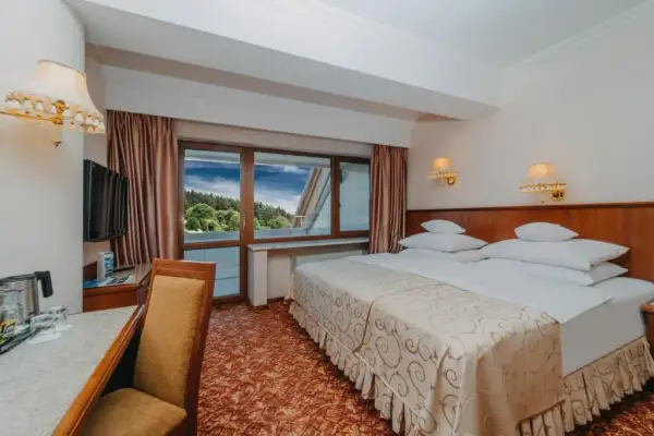 Ile pokoi ma hotel Gołębiewski w Karpaczu? Sprawdź szczegóły!