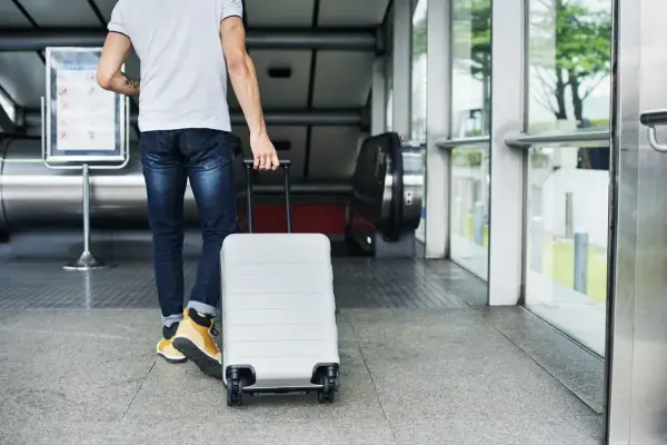 Czy można przewieźć leki w bagażu podręcznym? Sprawdź ważne zasady